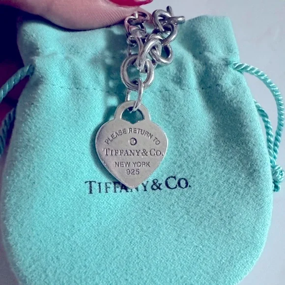 ❗️SOLD❗️Tiffany & Co. heart tag bracelet with a diamond - Picture 2 of 4
